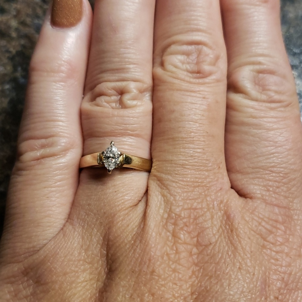 1/4 carat marquis diamond ring size 6